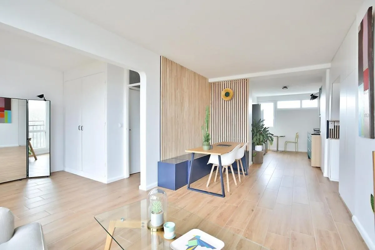 Апартаменты Superb 1Br Flat On The Bois Blancs District Лилль